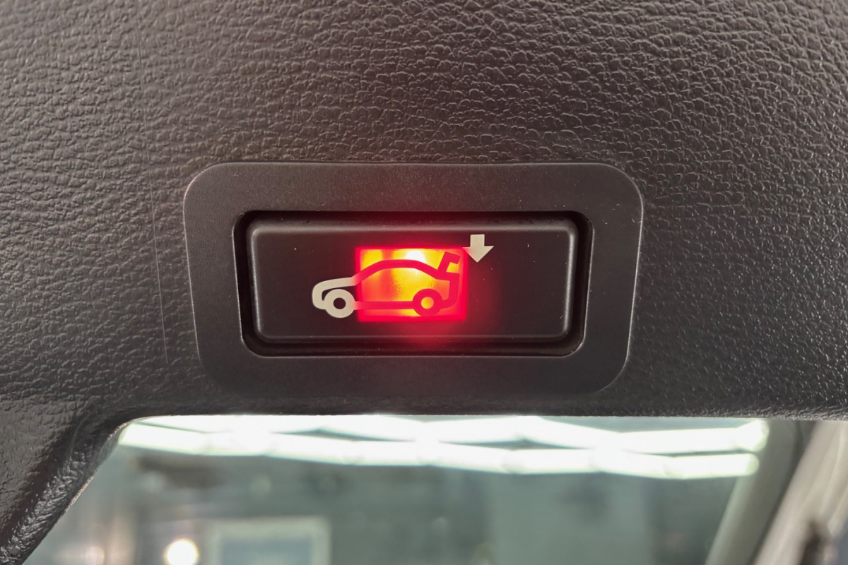 Ponuka vozidiel / BMW X6 xDrive 30d 245k - video Ponuka vozidiel / BMW X6 xDrive 30d 245k - video