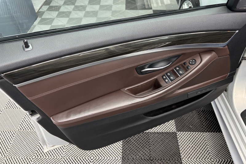  Ponuka vozidiel / BMW Rad 5 535d xDrive M-PACKET - video