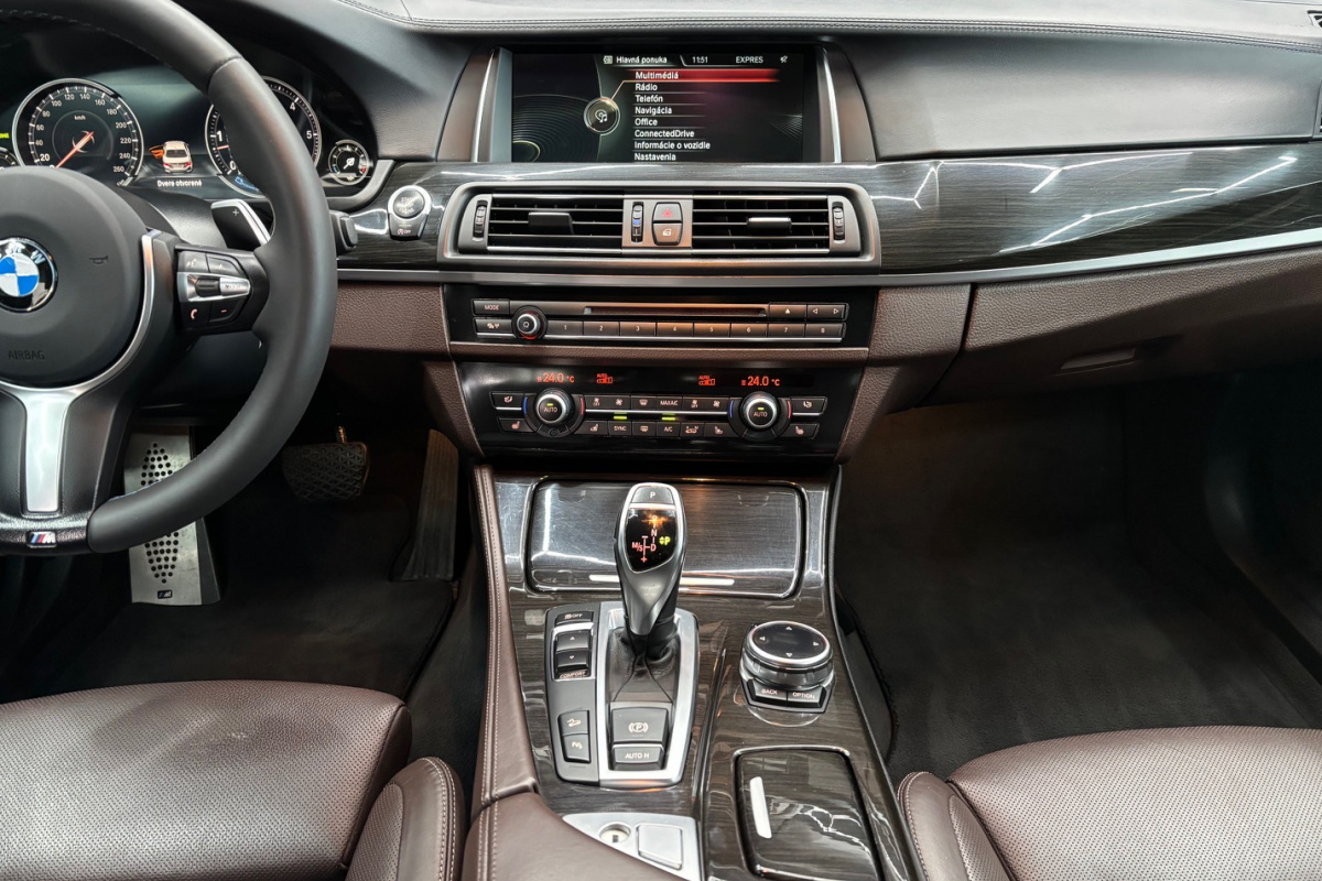 Ponuka vozidiel / BMW Rad 5 535d xDrive M-PACKET - video
