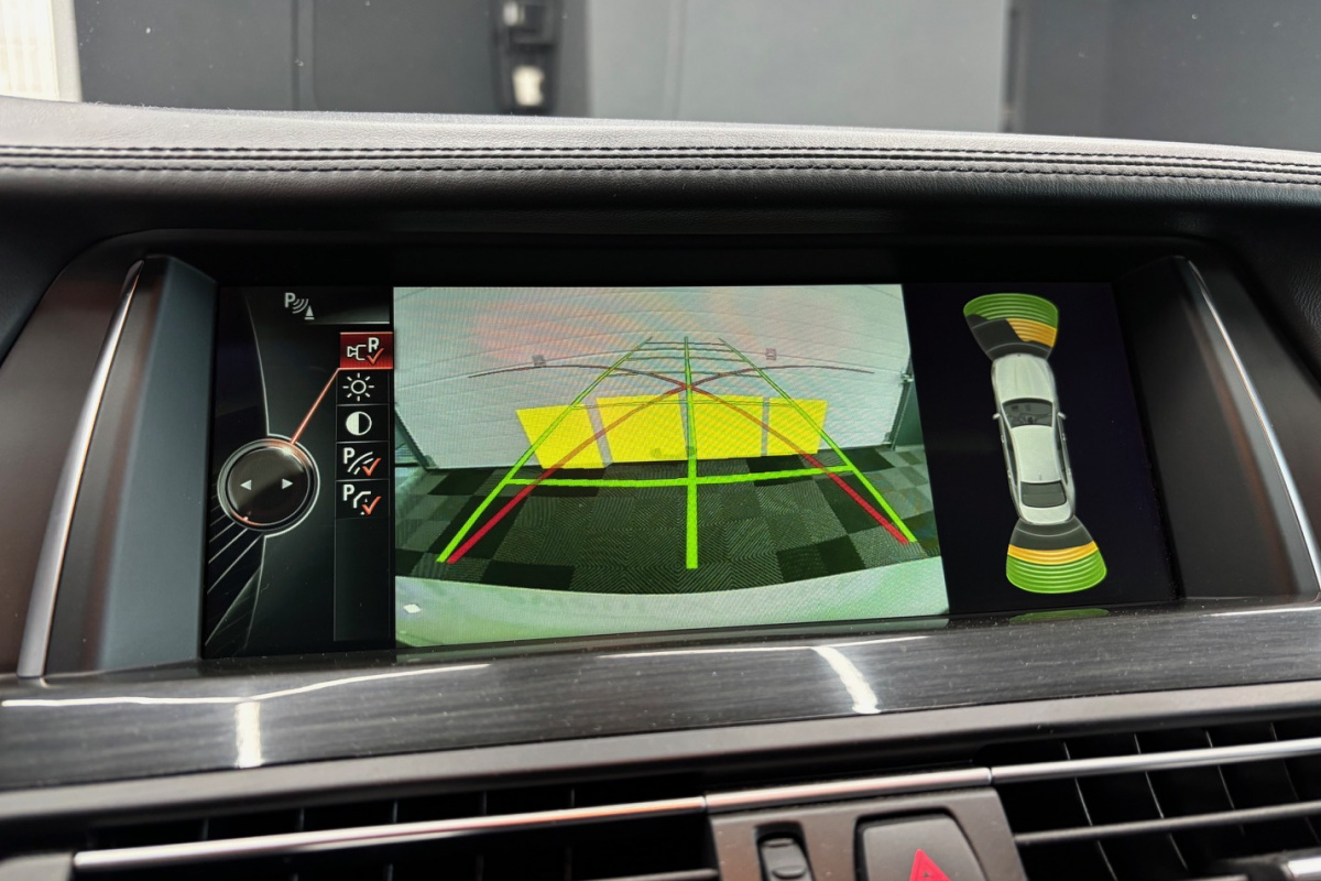 Ponuka vozidiel / BMW Rad 5 535d xDrive M-PACKET - video