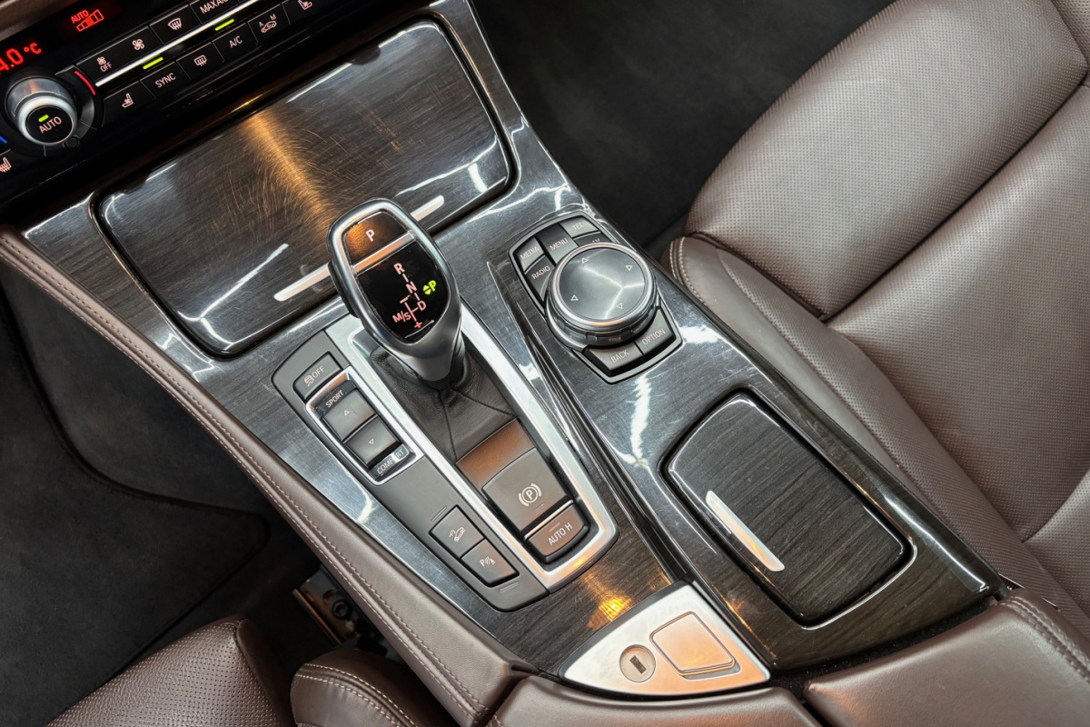 Ponuka vozidiel / BMW Rad 5 535d xDrive M-PACKET - video