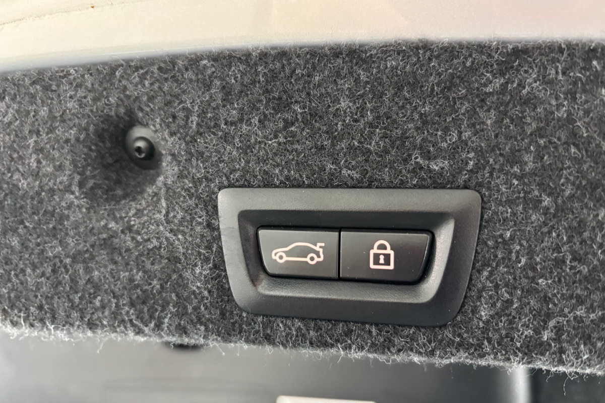 Ponuka vozidiel / BMW Rad 5 535d xDrive M-PACKET - video Ponuka vozidiel / BMW Rad 5 535d xDrive M-PACKET - video