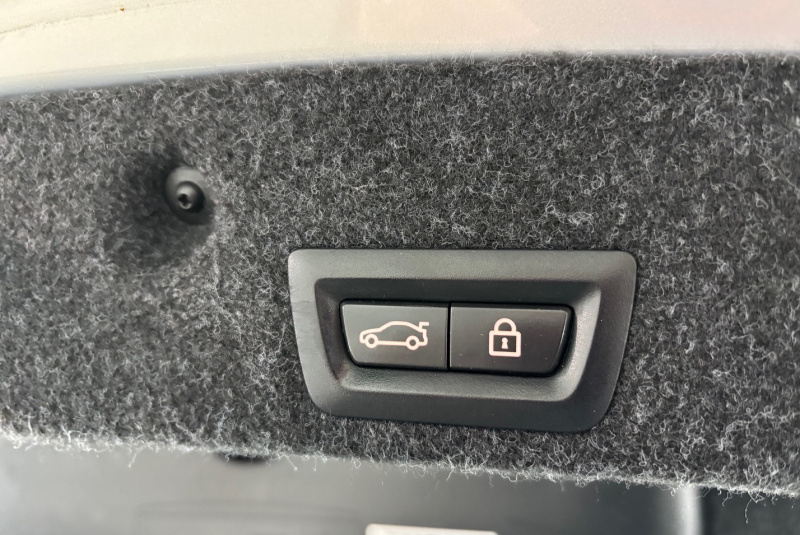  Ponuka vozidiel / BMW Rad 5 535d xDrive M-PACKET - video