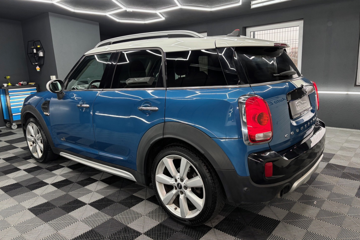Ponuka vozidiel / Mini Countryman Cooper ALL4 A/T - video Ponuka vozidiel / Mini Countryman Cooper ALL4 A/T - video