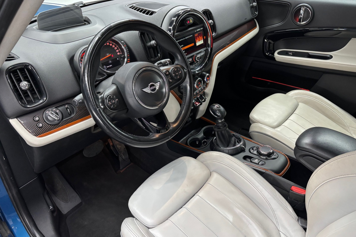 Ponuka vozidiel / Mini Countryman Cooper ALL4 A/T - video Ponuka vozidiel / Mini Countryman Cooper ALL4 A/T - video