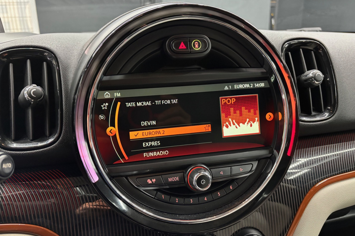 Ponuka vozidiel / Mini Countryman Cooper ALL4 A/T - video Ponuka vozidiel / Mini Countryman Cooper ALL4 A/T - video