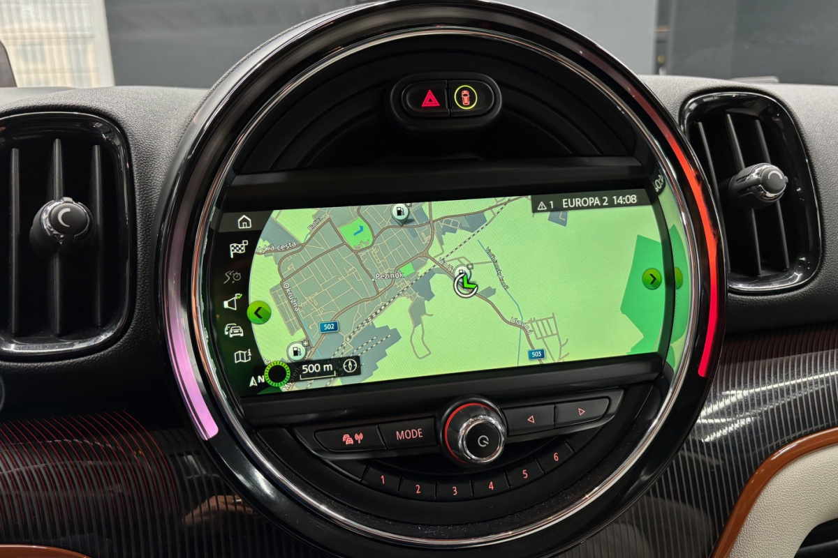 Ponuka vozidiel / Mini Countryman Cooper ALL4 A/T - video