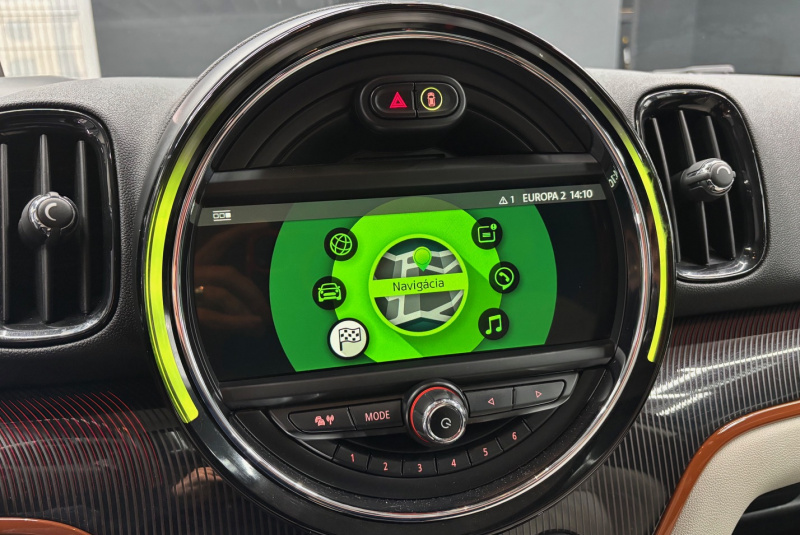 Ponuka vozidiel / Mini Countryman Cooper ALL4 A/T - video Ponuka vozidiel / Mini Countryman Cooper ALL4 A/T - video