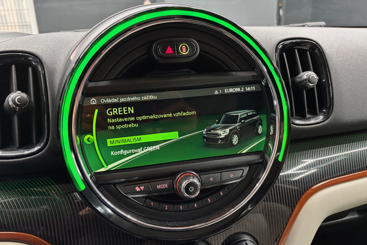 Ponuka vozidiel / Mini Countryman Cooper ALL4 A/T - video