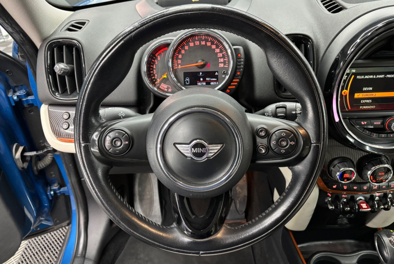  Ponuka vozidiel / Mini Countryman Cooper ALL4 A/T - video