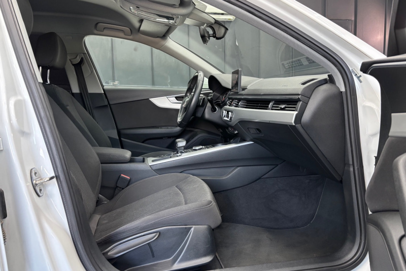  Ponuka vozidiel / Audi A4 Avant 2.0 TDI Design S tronic - video