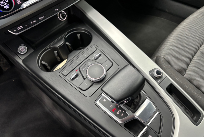  Ponuka vozidiel / Audi A4 Avant 2.0 TDI Design S tronic - video