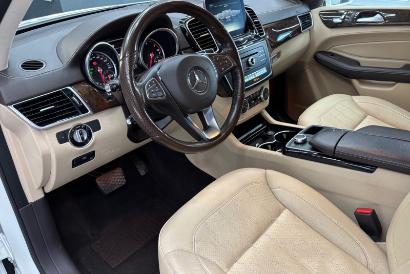  Ponuka vozidiel / Mercedes-Benz GLE SUV 350d 4matic A/T - video