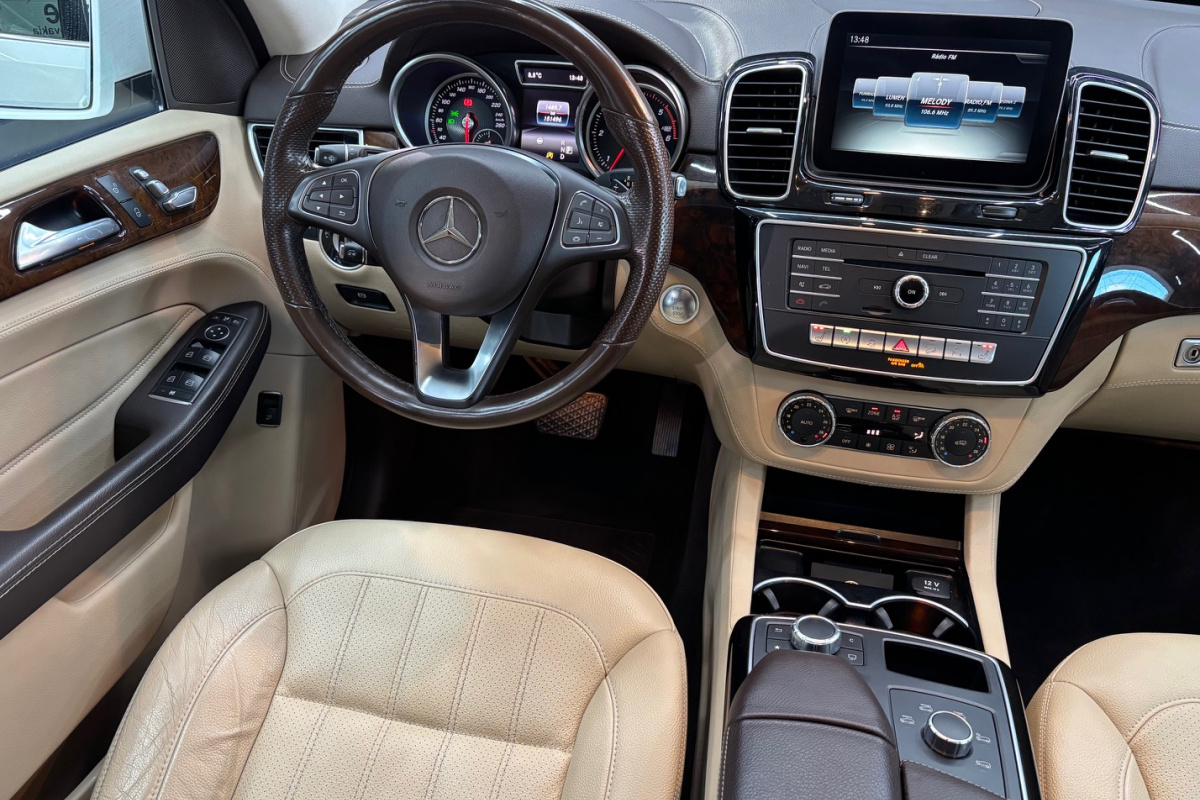 Ponuka vozidiel / Mercedes-Benz GLE SUV 350d 4matic A/T - video