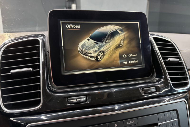 Ponuka vozidiel / Mercedes-Benz GLE SUV 350d 4matic A/T - video Ponuka vozidiel / Mercedes-Benz GLE SUV 350d 4matic A/T - video