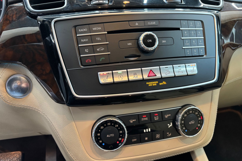 Ponuka vozidiel / Mercedes-Benz GLE SUV 350d 4matic A/T - video Ponuka vozidiel / Mercedes-Benz GLE SUV 350d 4matic A/T - video