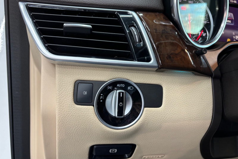 Ponuka vozidiel / Mercedes-Benz GLE SUV 350d 4matic A/T - video Ponuka vozidiel / Mercedes-Benz GLE SUV 350d 4matic A/T - video