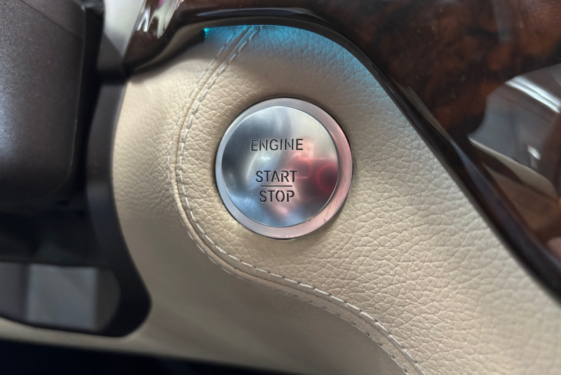  Ponuka vozidiel / Mercedes-Benz GLE SUV 350d 4matic A/T - video