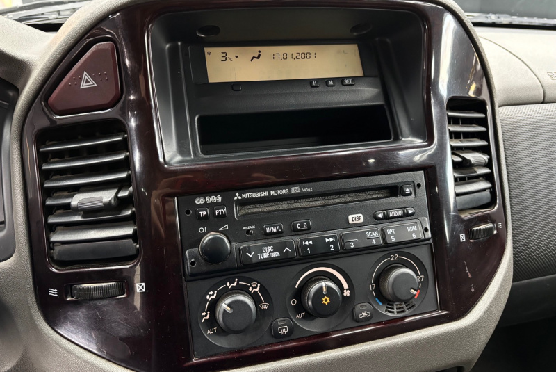  Ponuka vozidiel / Mitsubishi Pajero 3.2 DI-D GLS AUTOMAT 7-MIESTNE - video