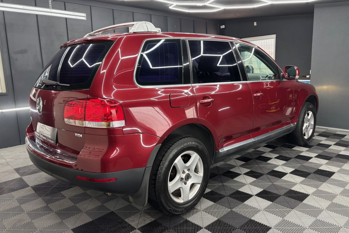 Ponuka vozidiel / Volkswagen Touareg 2.5 R5 TDI Tiptronic - video Ponuka vozidiel / Volkswagen Touareg 2.5 R5 TDI Tiptronic - video