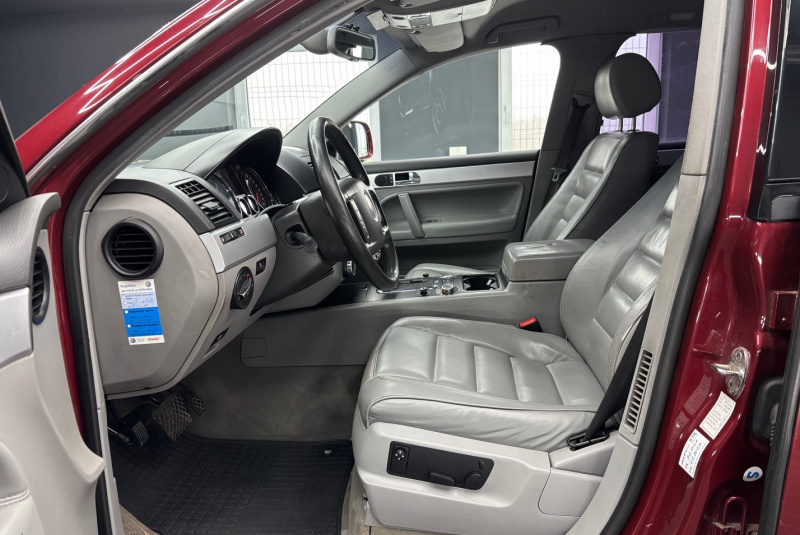 Ponuka vozidiel / Volkswagen Touareg 2.5 R5 TDI Tiptronic - video Ponuka vozidiel / Volkswagen Touareg 2.5 R5 TDI Tiptronic - video