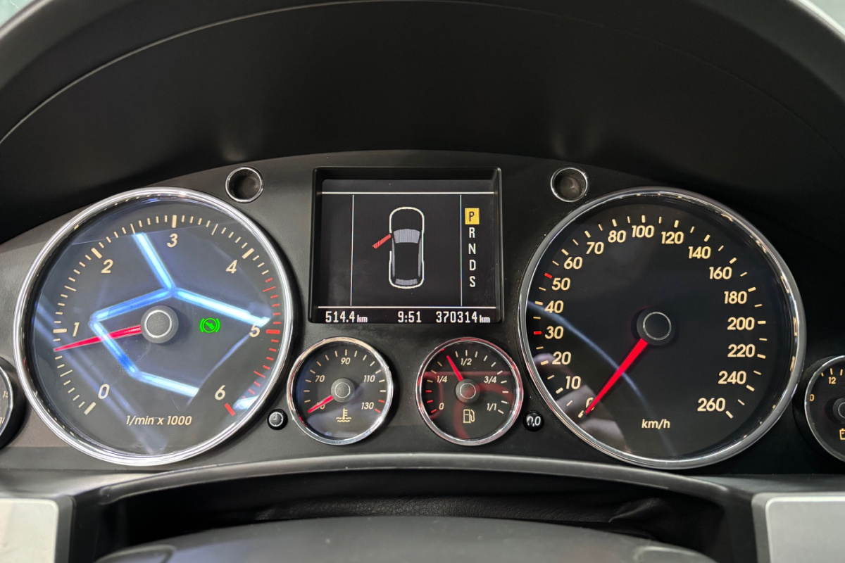 Ponuka vozidiel / Volkswagen Touareg 2.5 R5 TDI Tiptronic - video