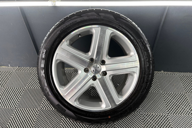  Ponuka vozidiel / Volkswagen Touareg 2.5 R5 TDI Tiptronic - video