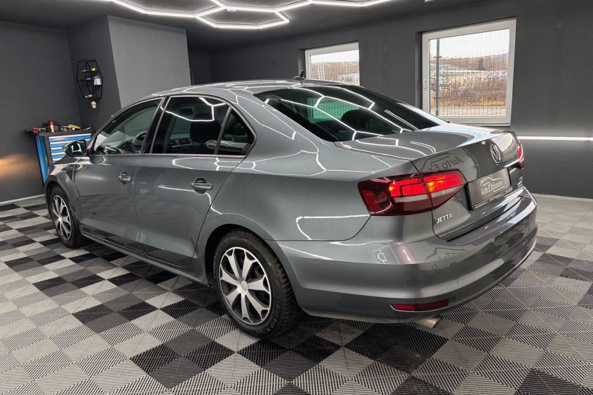 Ponuka vozidiel / Volkswagen Jetta 1.2 TSI Comfortline - video