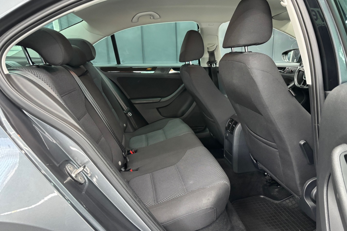 Ponuka vozidiel / Volkswagen Jetta 1.2 TSI Comfortline - video