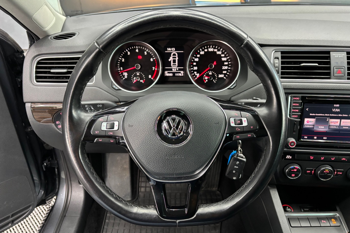 Ponuka vozidiel / Volkswagen Jetta 1.2 TSI Comfortline - video Ponuka vozidiel / Volkswagen Jetta 1.2 TSI Comfortline - video