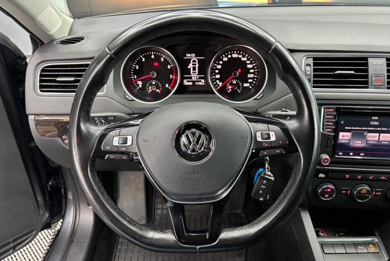 Ponuka vozidiel / Volkswagen Jetta 1.2 TSI Comfortline - video Ponuka vozidiel / Volkswagen Jetta 1.2 TSI Comfortline - video