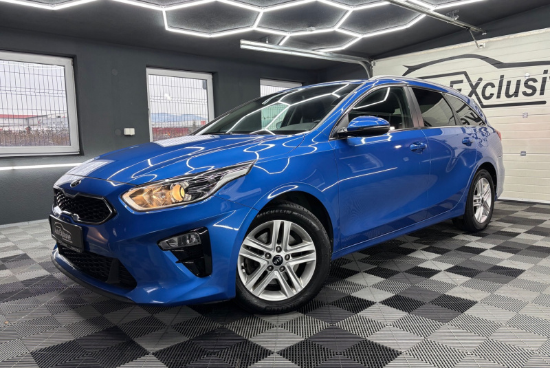  Ponuka vozidiel / Kia Ceed SW 1.5 T-GDi Silver - video