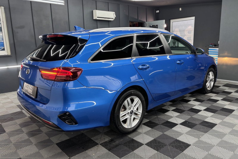  Ponuka vozidiel / Kia Ceed SW 1.5 T-GDi Silver - video