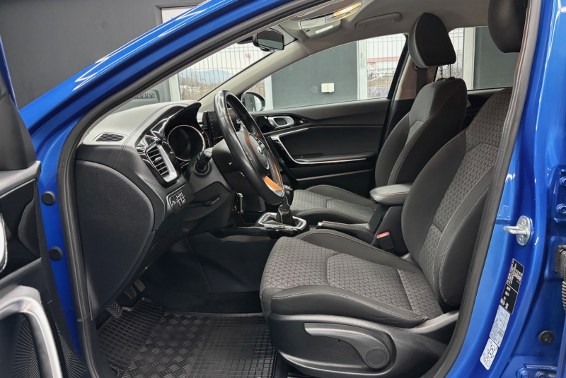  Ponuka vozidiel / Kia Ceed SW 1.5 T-GDi Silver - video