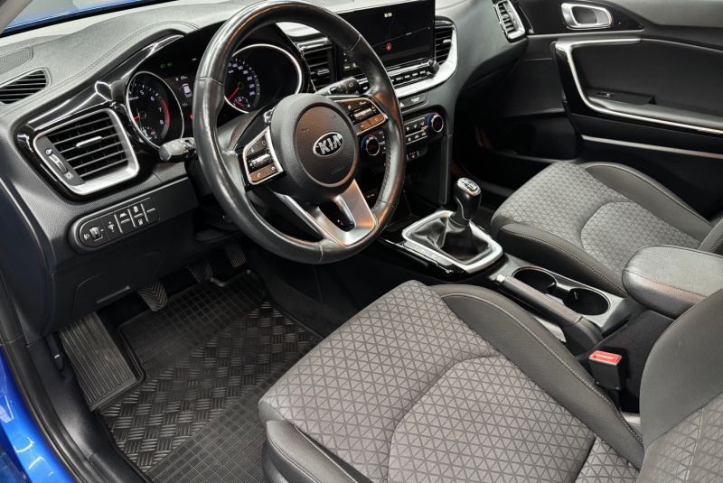  Ponuka vozidiel / Kia Ceed SW 1.5 T-GDi Silver - video