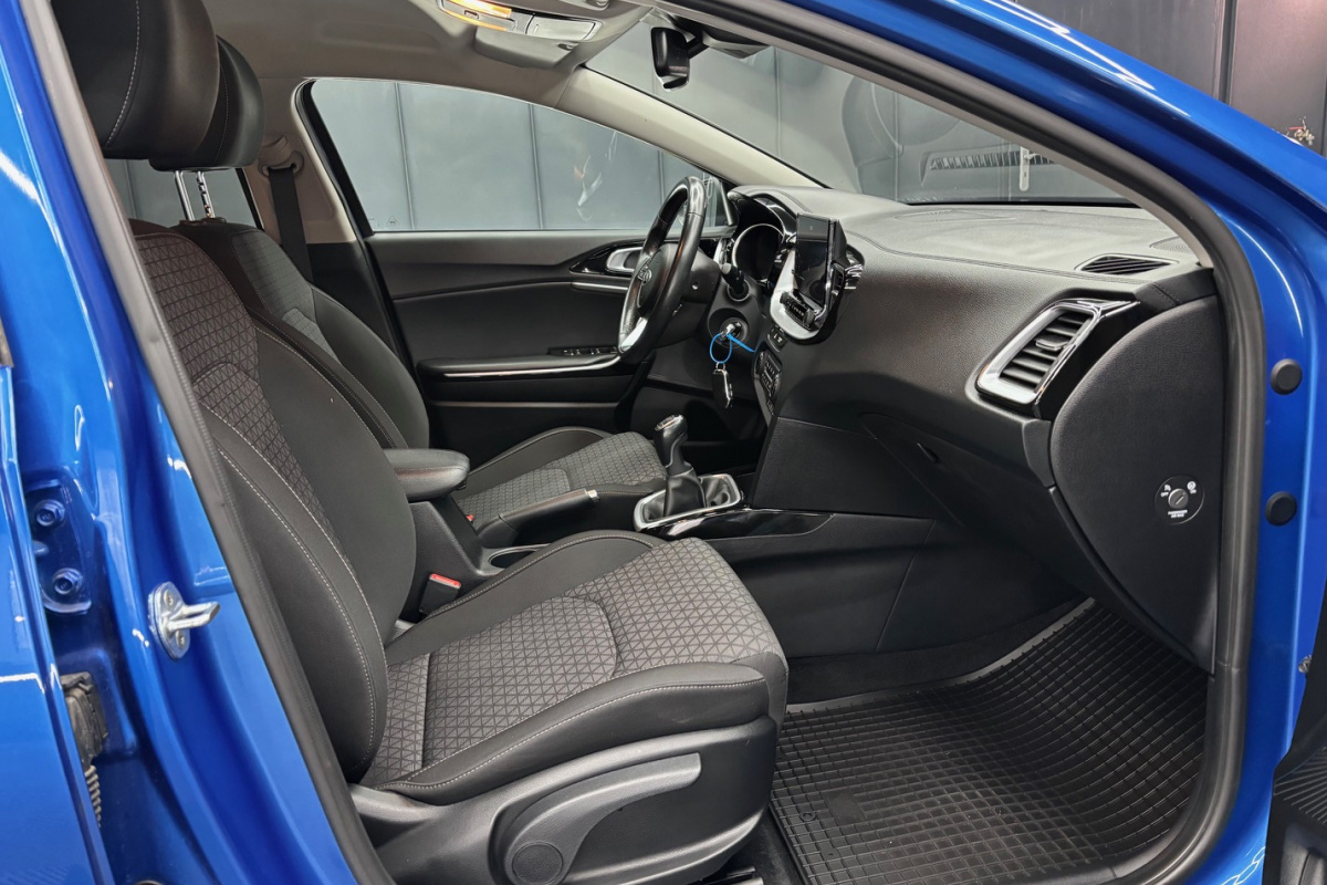 Ponuka vozidiel / Kia Ceed SW 1.5 T-GDi Silver - video