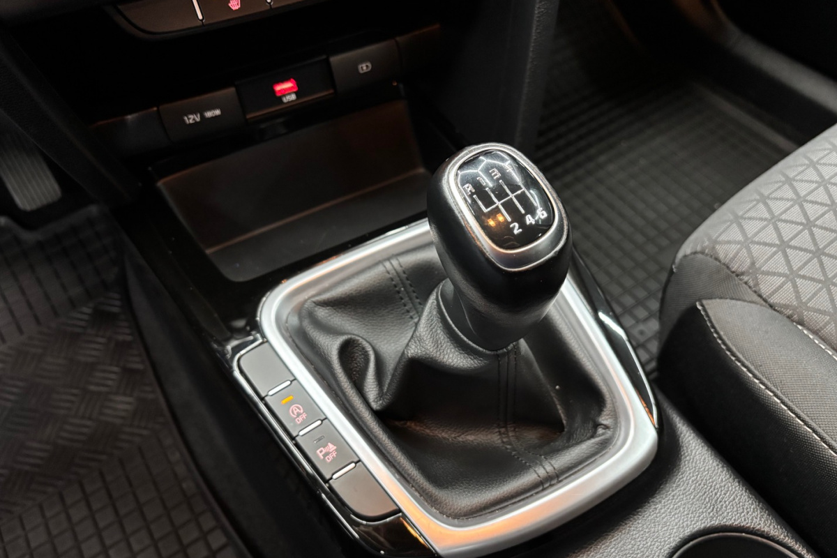 Ponuka vozidiel / Kia Ceed SW 1.5 T-GDi Silver - video