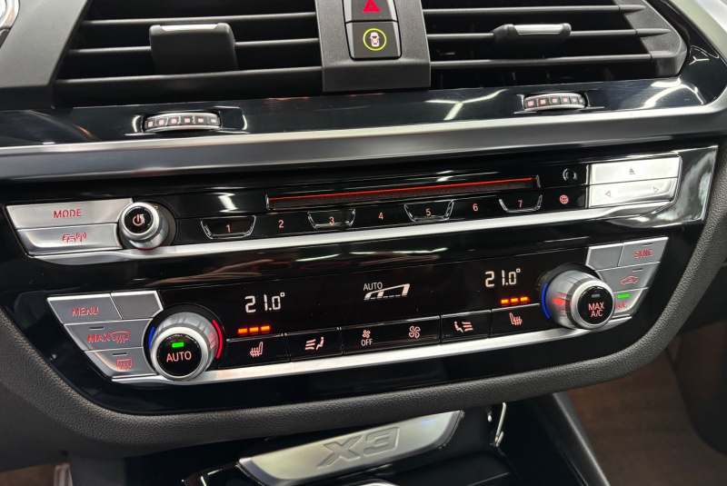  Ponuka vozidiel / BMW X3 xDrive30d A/T - video