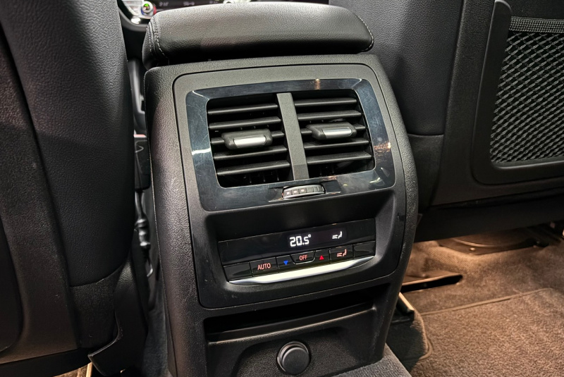  Ponuka vozidiel / BMW X3 xDrive30d A/T - video