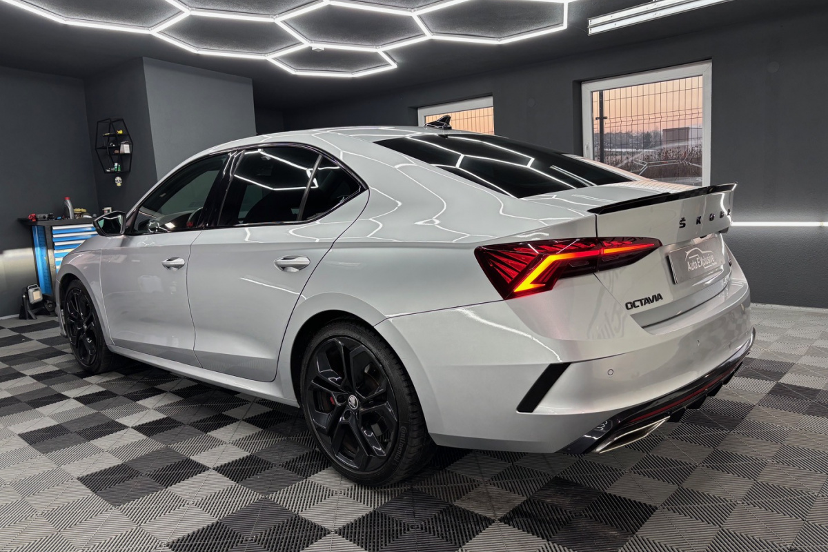 Ponuka vozidiel / Škoda Octavia 2.0 TSI RS DSG - video