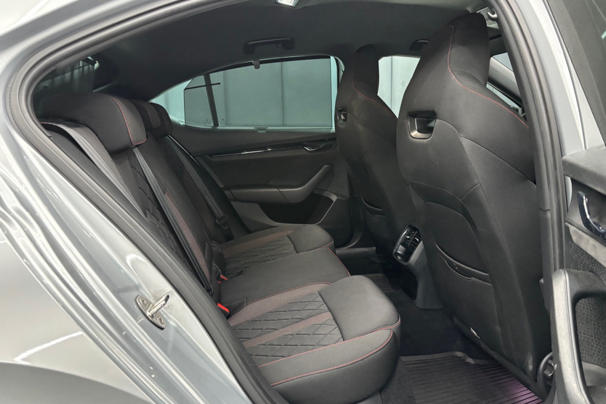 Ponuka vozidiel / Škoda Octavia 2.0 TSI RS DSG - video Ponuka vozidiel / Škoda Octavia 2.0 TSI RS DSG - video