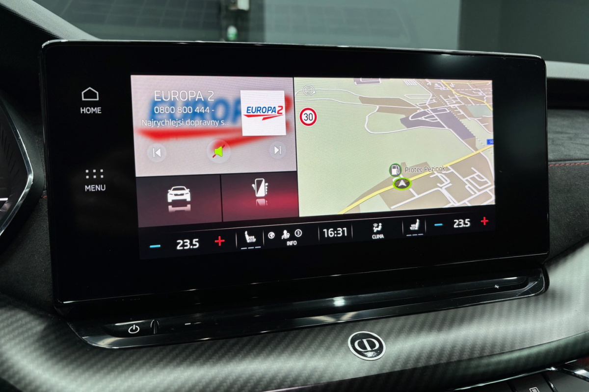 Ponuka vozidiel / Škoda Octavia 2.0 TSI RS DSG - video