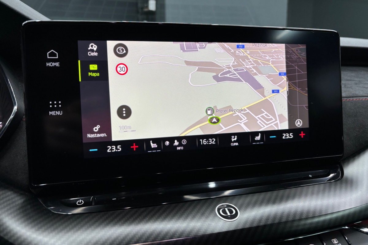 Ponuka vozidiel / Škoda Octavia 2.0 TSI RS DSG - video