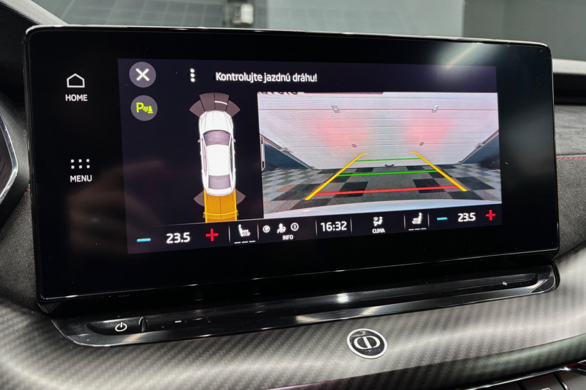 Ponuka vozidiel / Škoda Octavia 2.0 TSI RS DSG - video