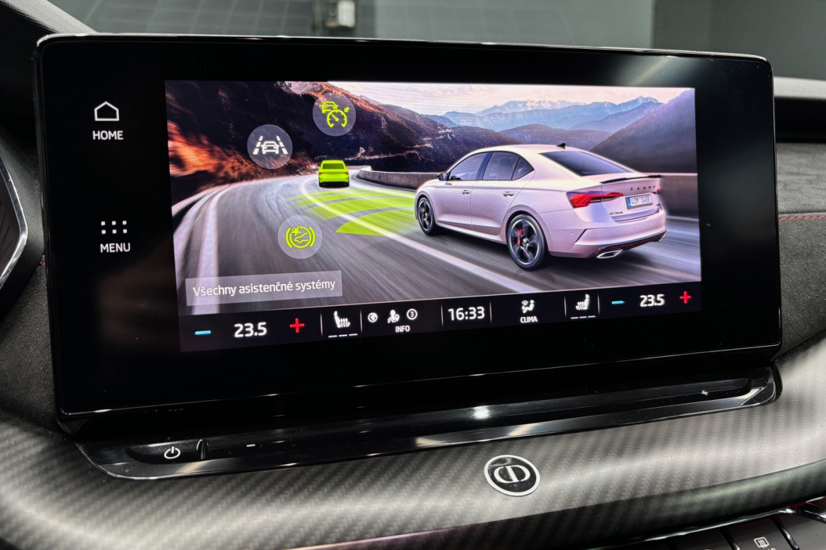 Ponuka vozidiel / Škoda Octavia 2.0 TSI RS DSG - video Ponuka vozidiel / Škoda Octavia 2.0 TSI RS DSG - video