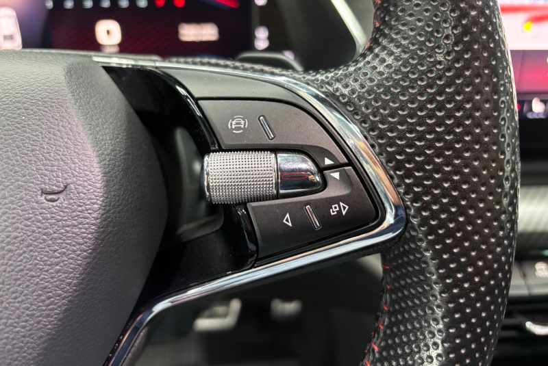 Ponuka vozidiel / Škoda Octavia 2.0 TSI RS DSG - video Ponuka vozidiel / Škoda Octavia 2.0 TSI RS DSG - video