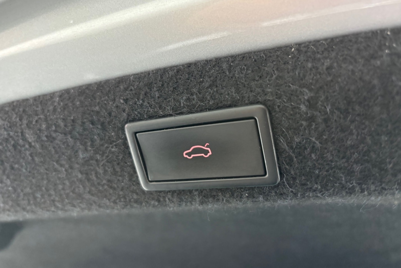  Ponuka vozidiel / Škoda Octavia 2.0 TSI RS DSG - video