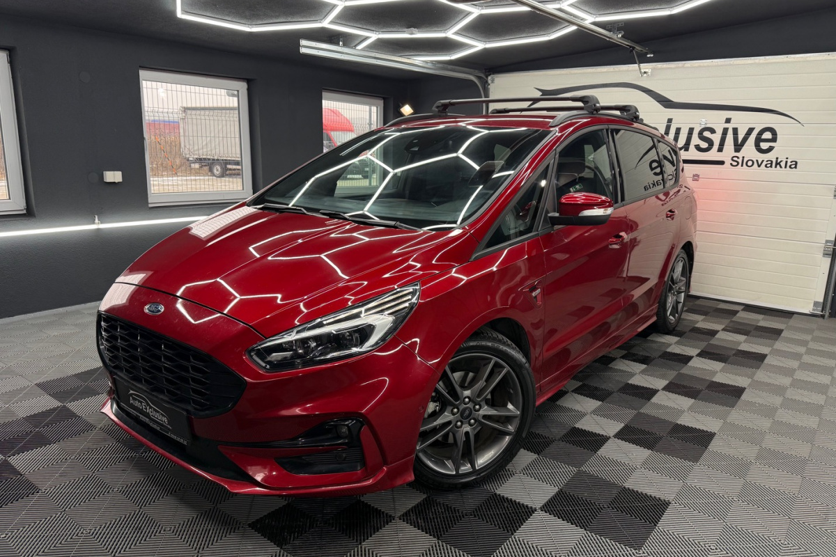 Ponuka vozidiel / Ford S-Max 2.5 ST Hybrid - video