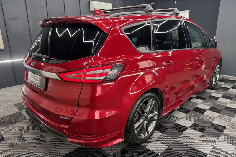  Ponuka vozidiel / Ford S-Max 2.5 ST Hybrid - video