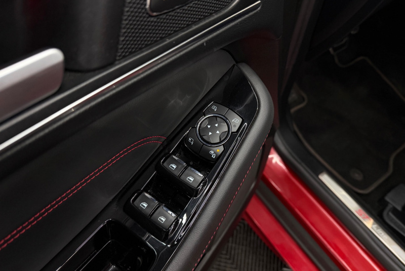 Ponuka vozidiel / Ford S-Max 2.5 ST Hybrid - video Ponuka vozidiel / Ford S-Max 2.5 ST Hybrid - video